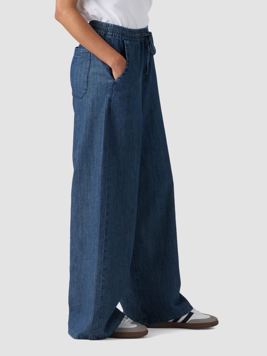 Levi's Essential Wide Leg Pants Bon Voyage