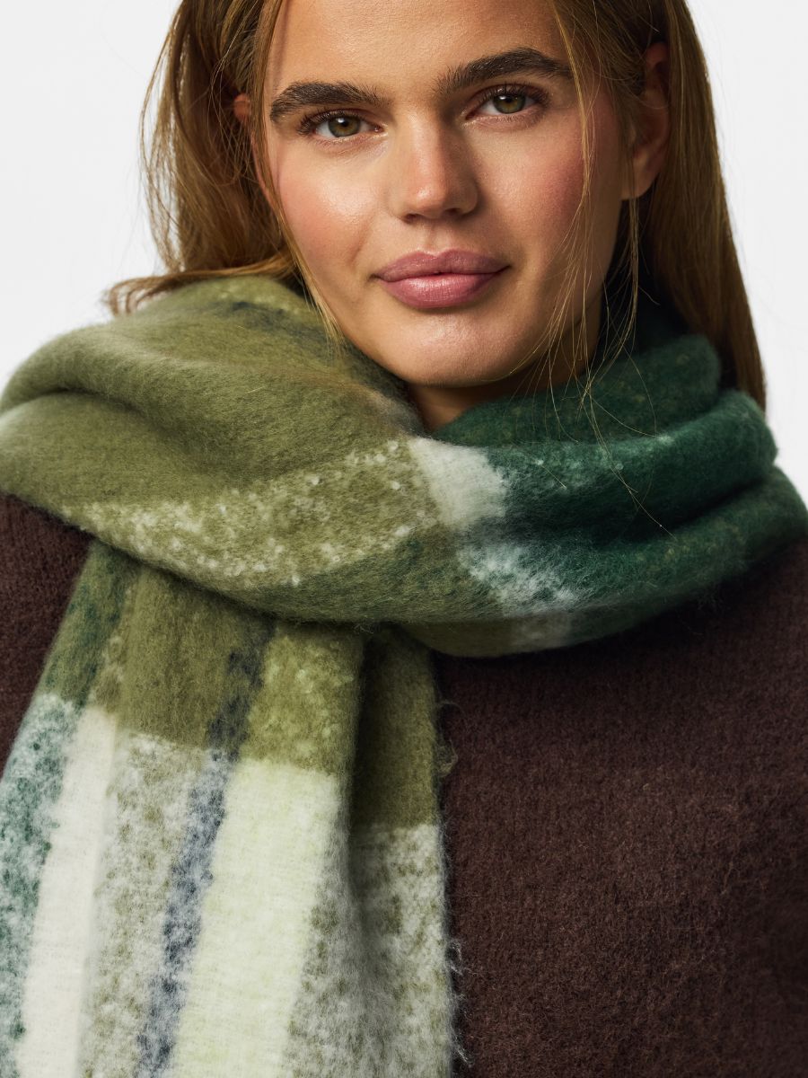 Bea Long Scarf