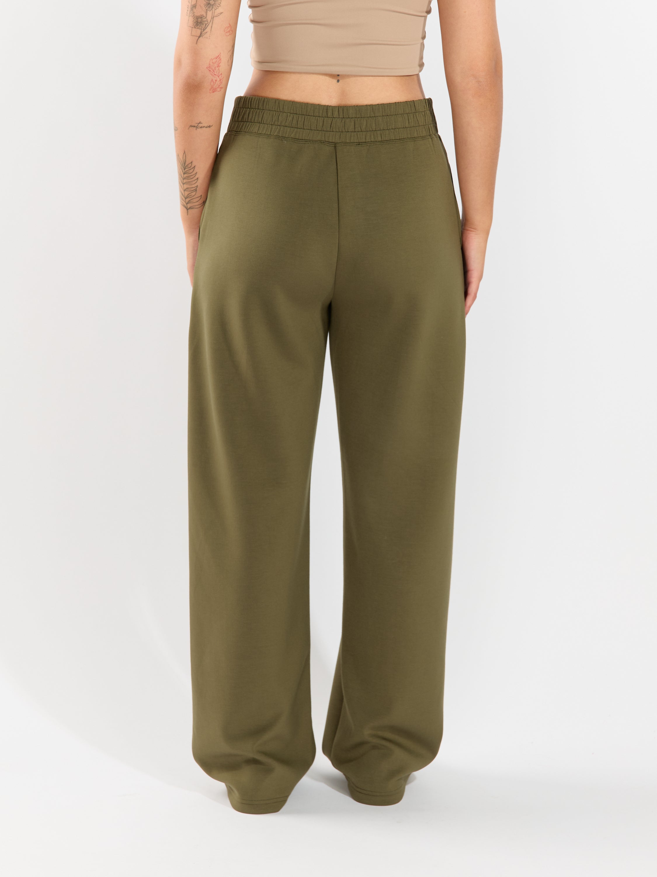 Second Skin Victoria Solid Scuba Wide Pant