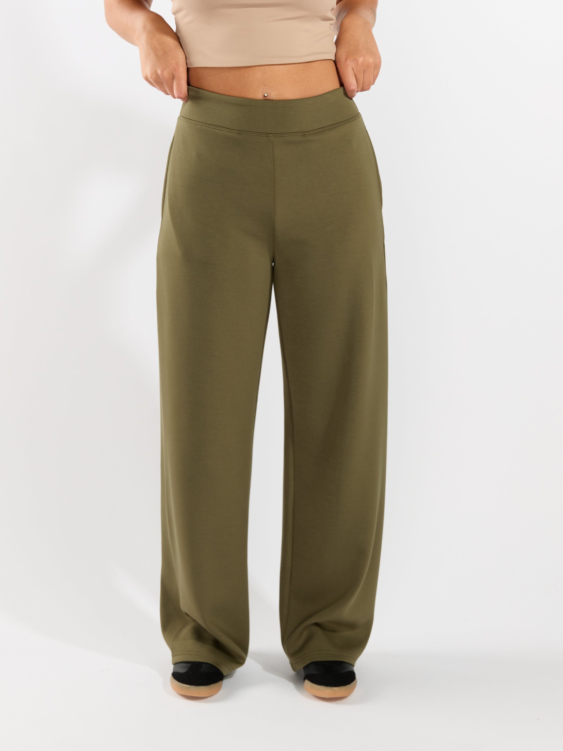 Second Skin Victoria Solid Scuba Wide Pant