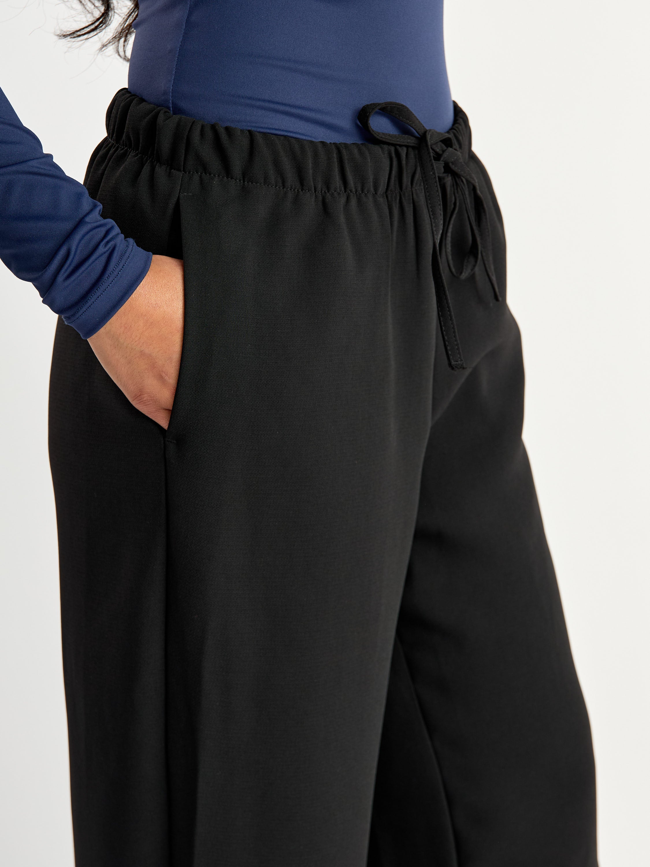 Merry Wide-Leg Tie Dress Pant
