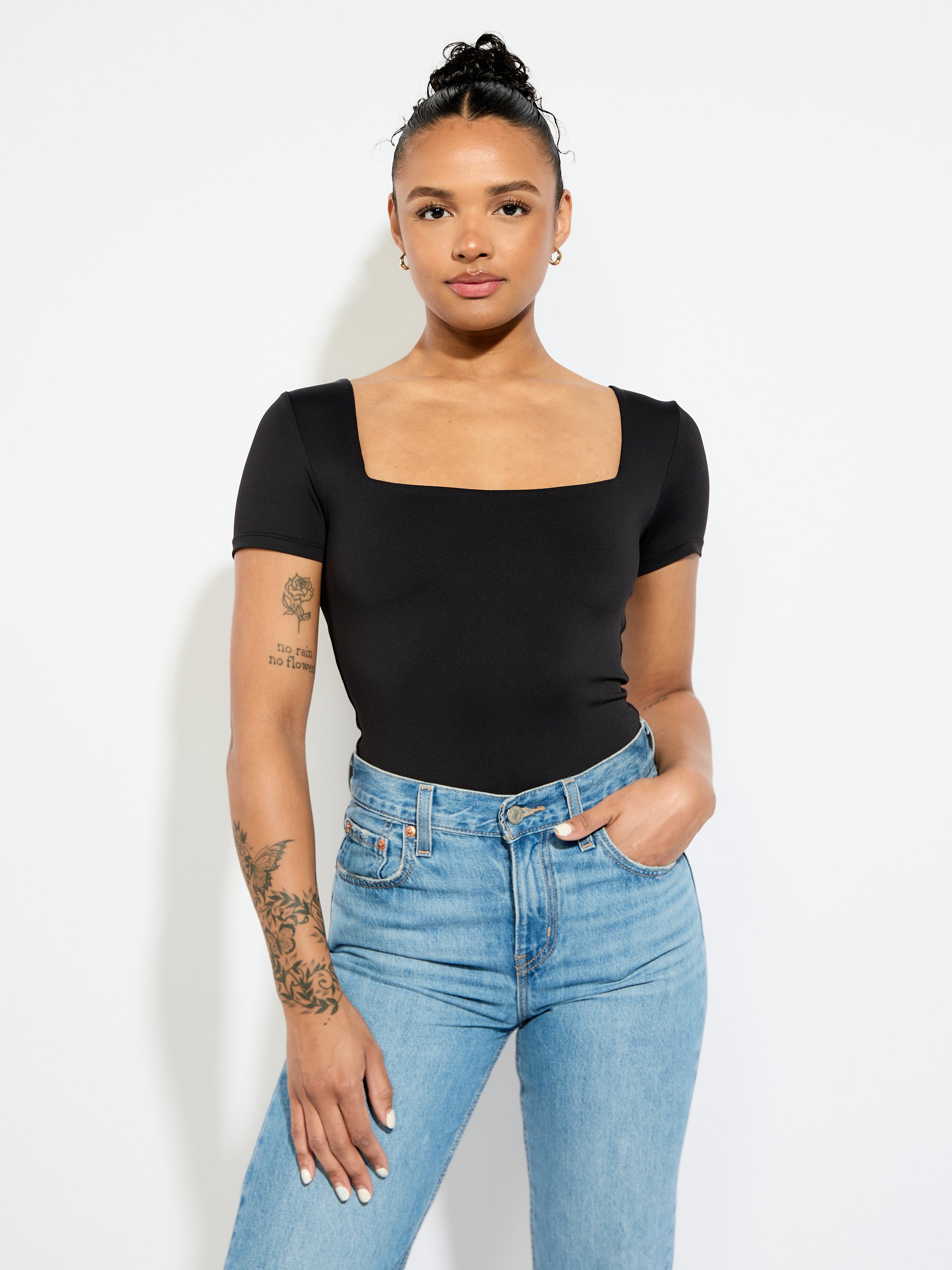 Second Skin Stacy Square Neck Short Sleeve Bodysuit