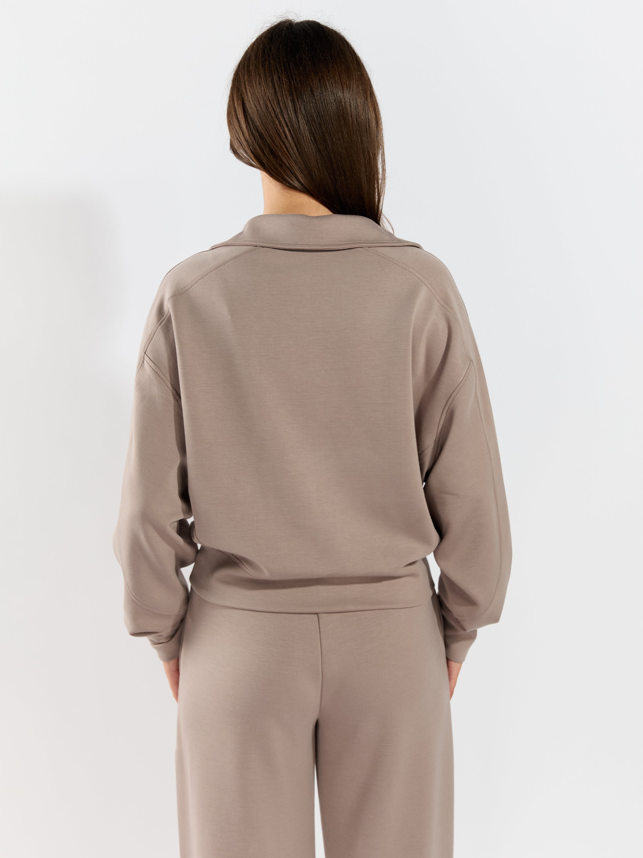 Second Skin Saddle V-Neck Scuba Crew Sweatshirt