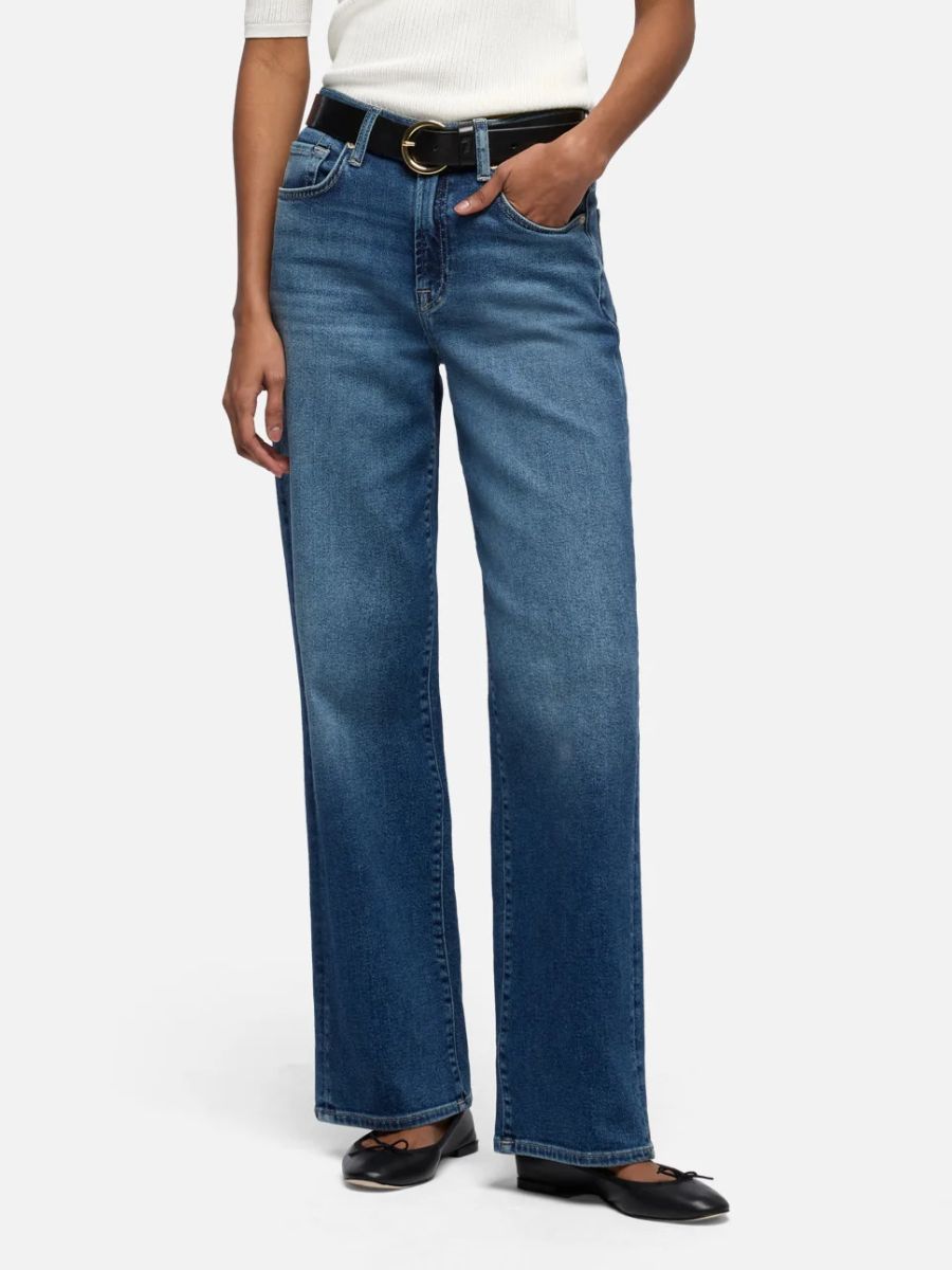 7 For All Mankind Stovepipe Straight Jean
