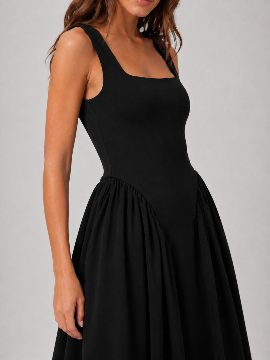 Margot Square Neck Middle V Maxi Dress