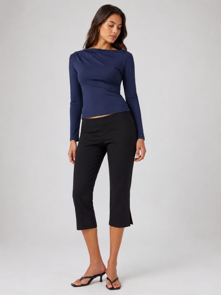 FORM STUDIO Vienna Asymmetrical Shoulder Top