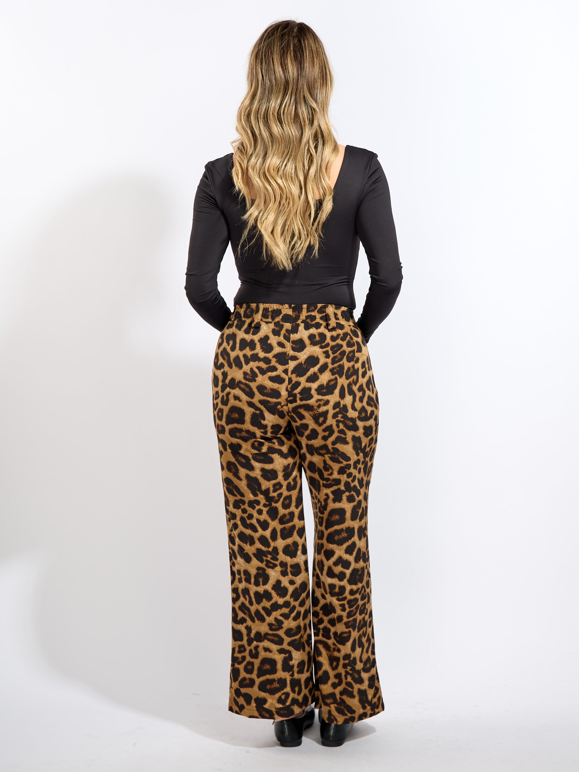 Bold Leo Wide Leg Pant