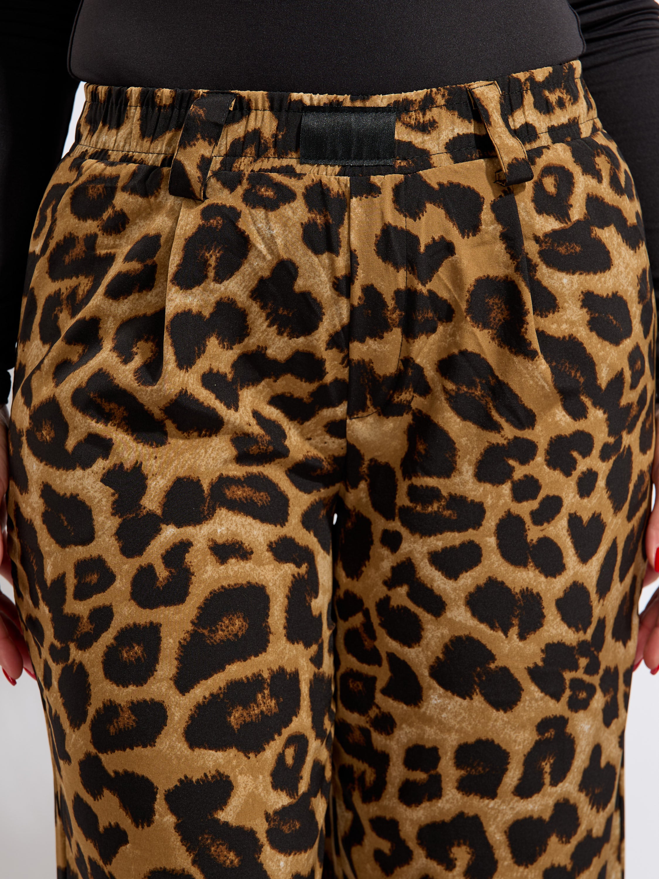 Bold Leo Wide Leg Pant