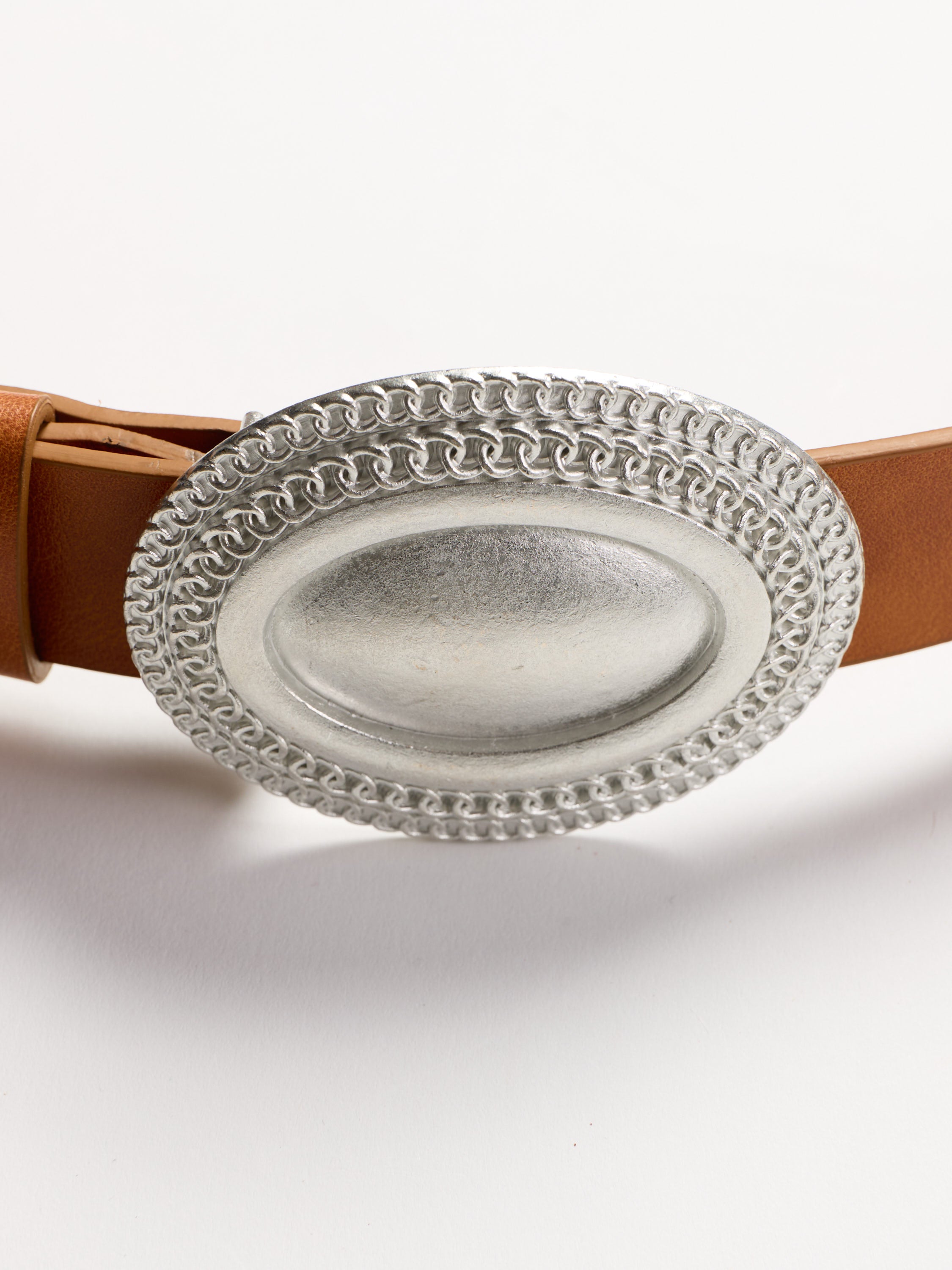 Western Oval Buckle Leather Belt