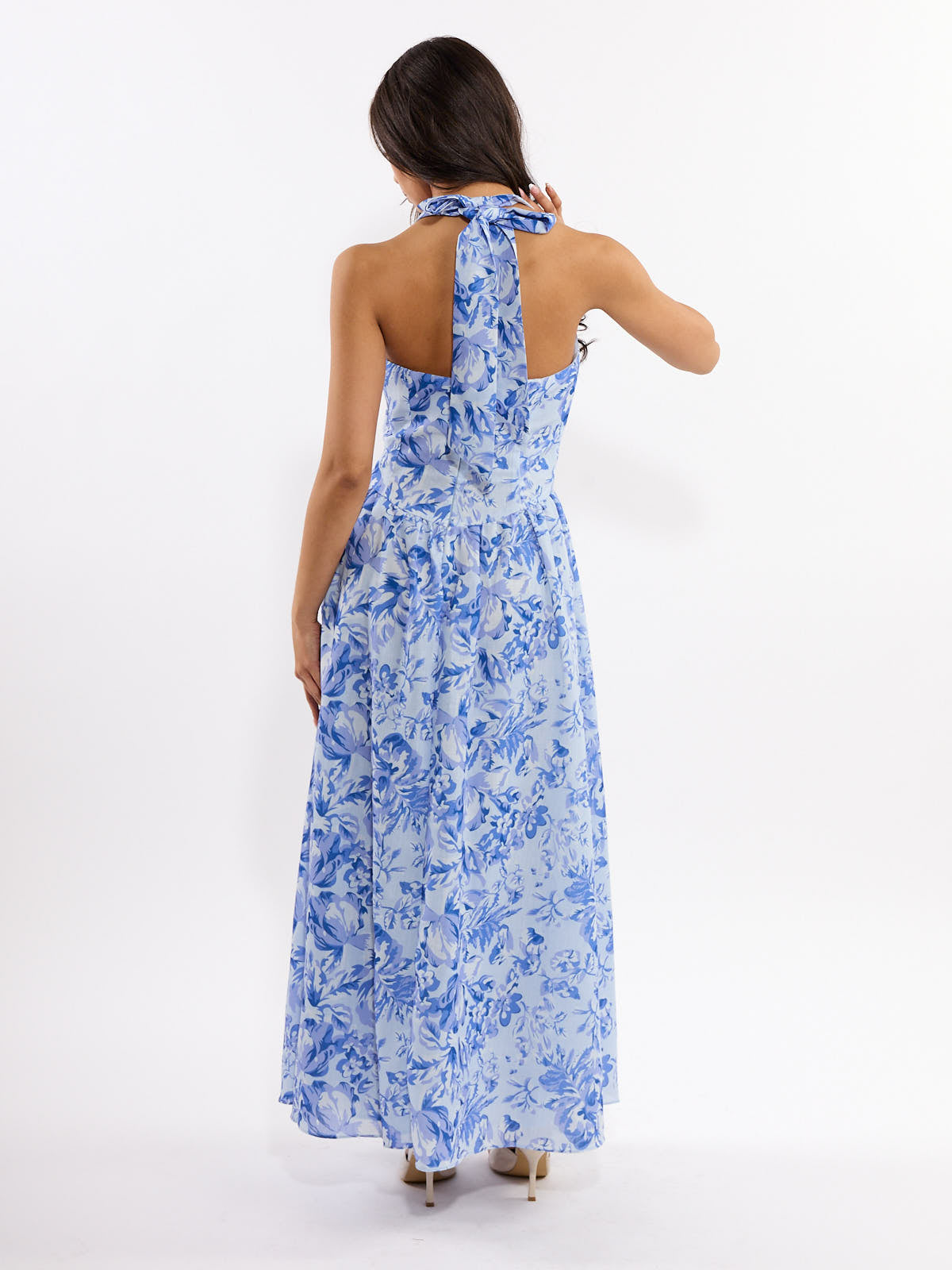 Sylis Linen Halter Maxi Dress