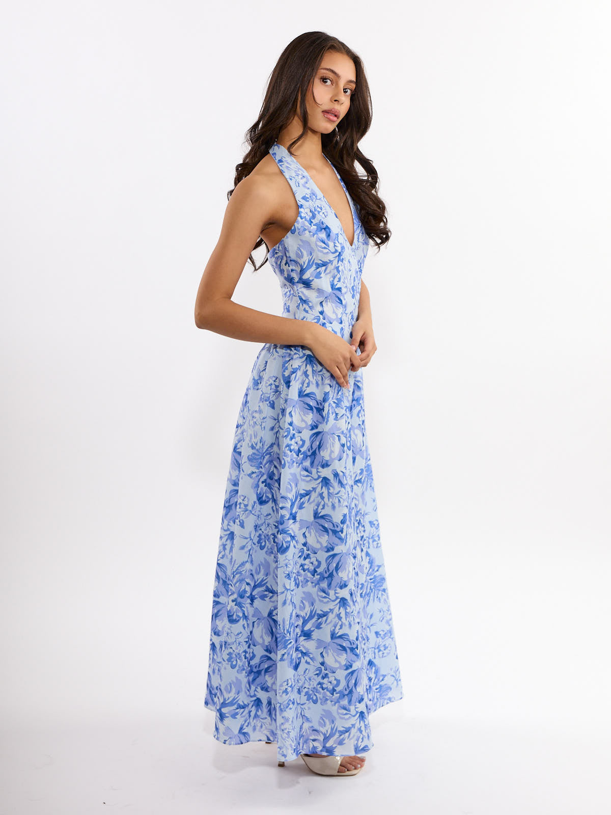 Sylis Linen Halter Maxi Dress