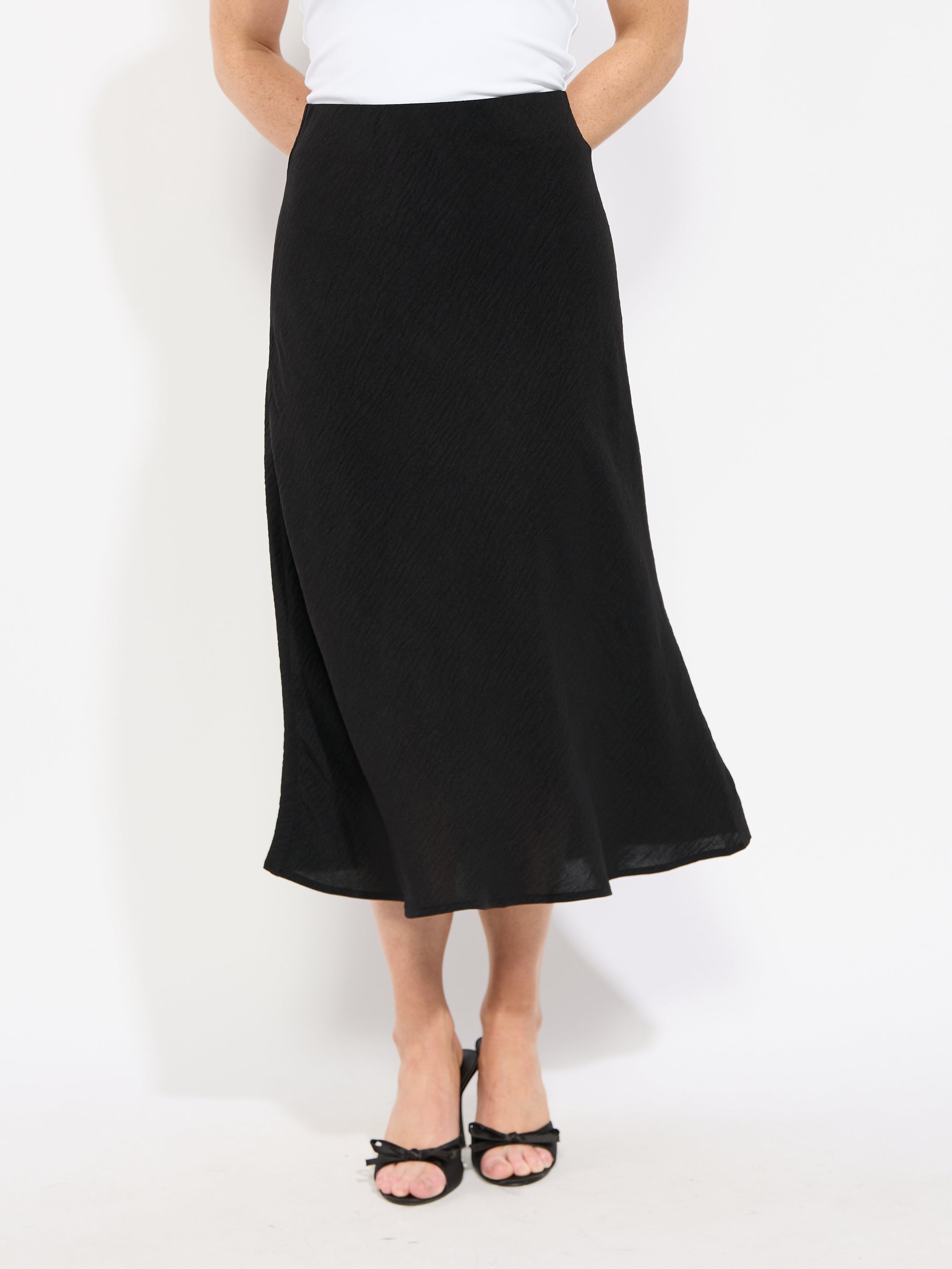 Annie Airflow Midi Skirt